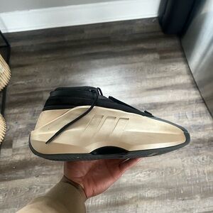 Adidas Men's Black and Tan Sneakers